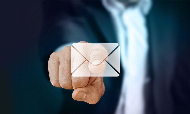 Jak podłączyć przełącznik do lampy?