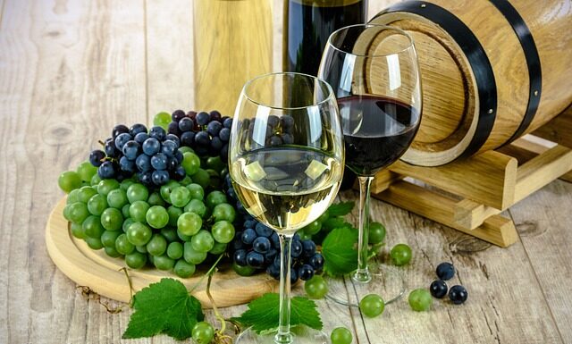 Jak podaje się czerwone wino? Jak podaje się czerwone wino?